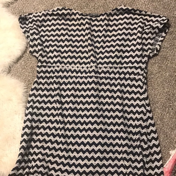 Swim cover up - Picture 2 of 4